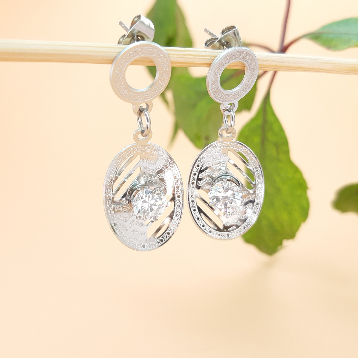 Aretes Escudo y Cristal