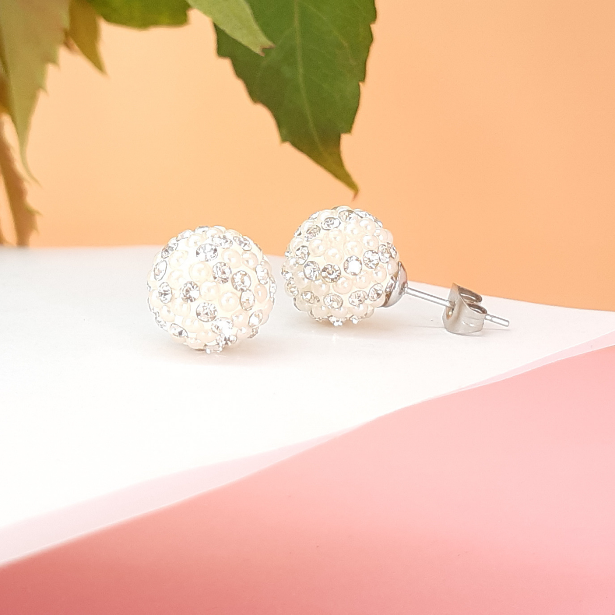 Aretes Esfera Blanca y Perla